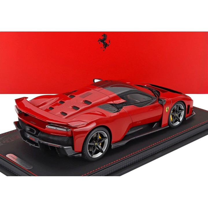 BBR MODELS FERRARI F80 2024 - CARBON SILVER RIMS - CON VETRINA - WITH SHOWCASE - ROSSO CORSA - RED BLACK 1/18