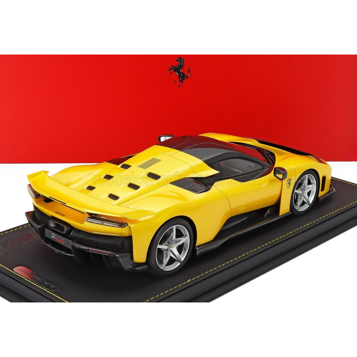 BBR MODELS FERRARI F80 2024 - SILVER RIMS - CON VETRINA - WITH SHOWCASE - GIALLO TRISTRATO - YELLOW MET BLACK 1/18