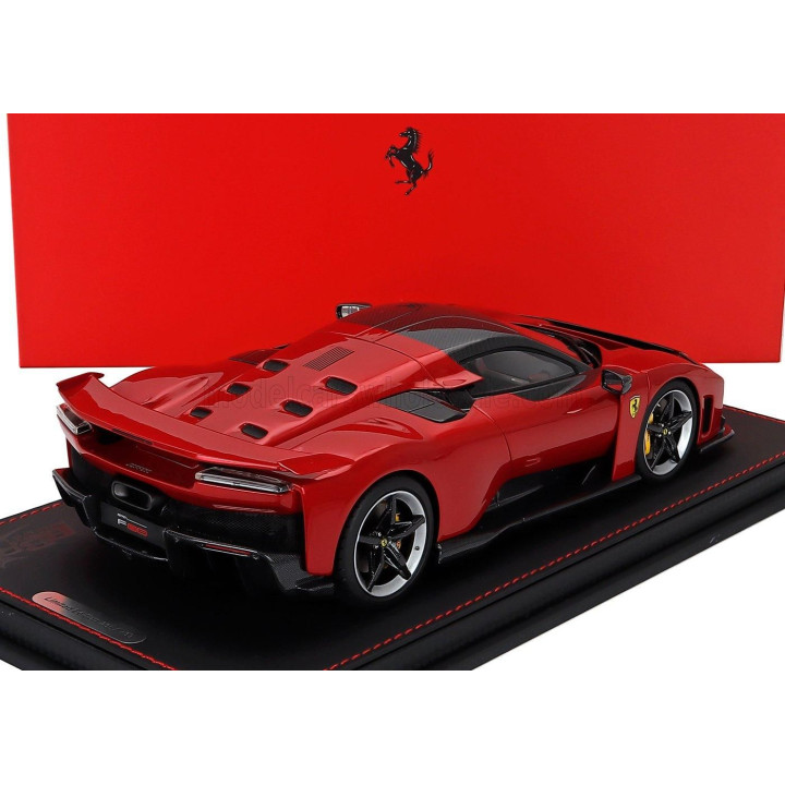 BBR MODELS FERRARI F80 2024 - CARBON SILVER RIMS - CON VETRINA - WITH SHOWCASE - ROSSO SUPERCAR - RED MET BLACK 1/18