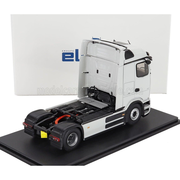 ELIGOR MERCEDES BENZ E-ACTROS 600 TRACTOR TRUCK 2-ASSI 2025 - EXCLUSIVE CARMODEL - LIGHT GREY 1/43