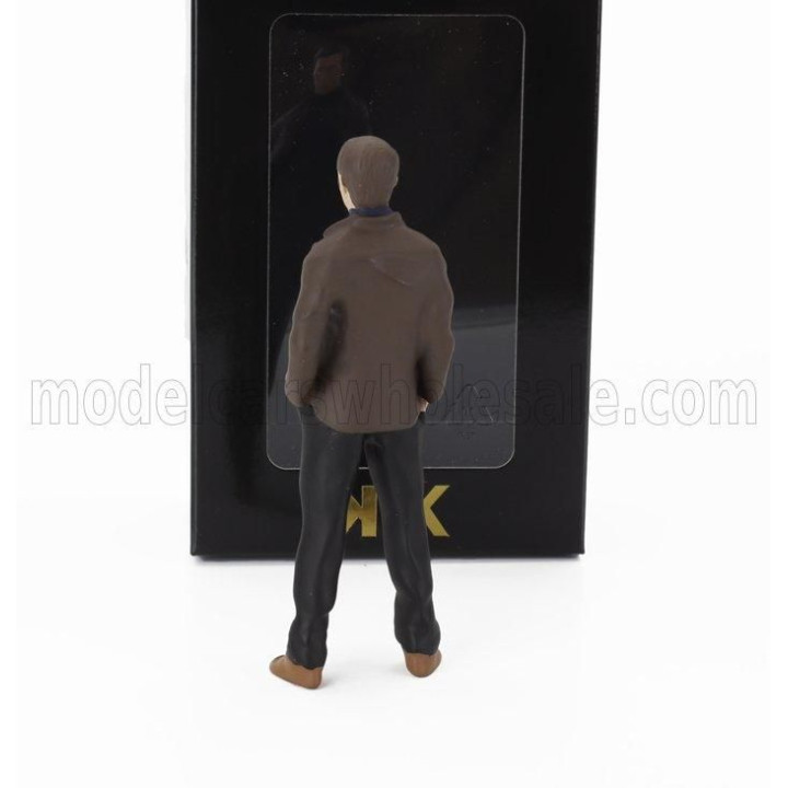 KK SCALE FIGURES STEVE MAN - CAR NOT INCLUDED - BLUE BLACK BROWN 1/18