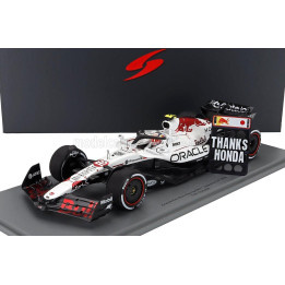SPARK MODEL RED BULL F1  RB21 TEAM ORACLE RED BULL RACING N 22 JAPAN GP 2025 WITH PIT BOARD THANKS HONDA YUKI TSUNODA - WHITE RE