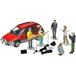 TOMICA ACCESSORIES DIORAMA STREET MUSIC LIVE WITH FIGURES AND HONDA CIVIC SHUTTLE CAR - VARIOUS 1/64