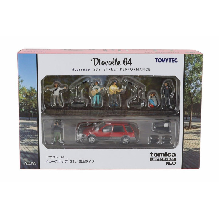 TOMICA ACCESSORIES DIORAMA STREET MUSIC LIVE WITH FIGURES AND HONDA CIVIC SHUTTLE CAR - VARIOUS 1/64