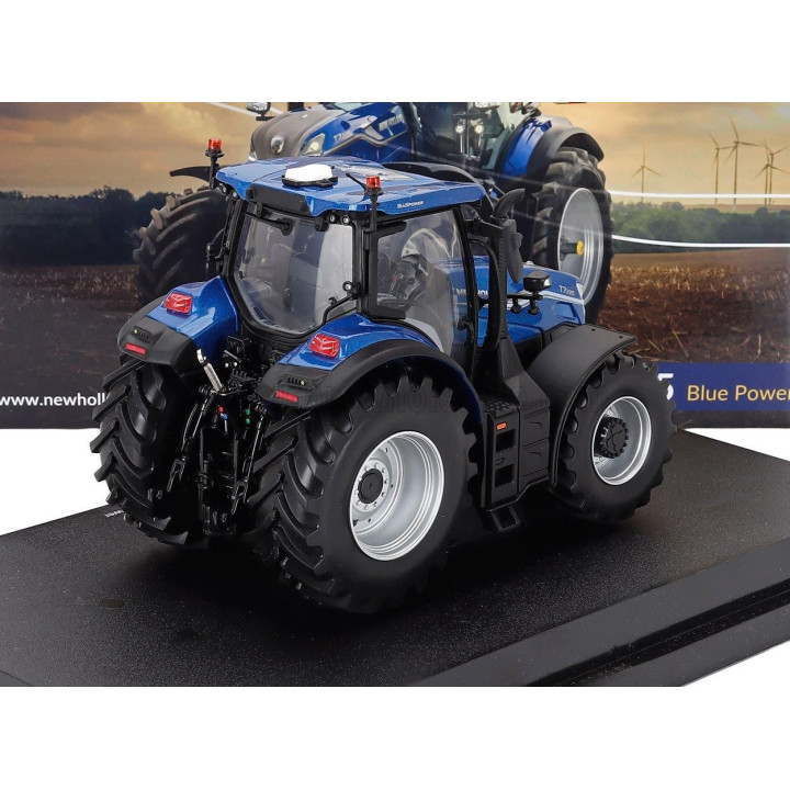 UNIVERSAL HOBBIES NEW HOLLAND T7.225 TRACTOR BLUE POWER 2024 - BLUE BLACK 1/32