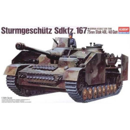 Model Kit tank 13235 - STURMGESCHUTZ IV (1:35)
