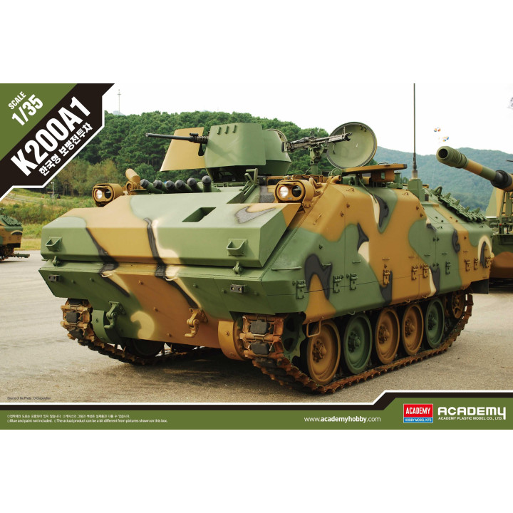 Model Kit military 13292 - R.O.K. ARMY K200 A1 (1:35)