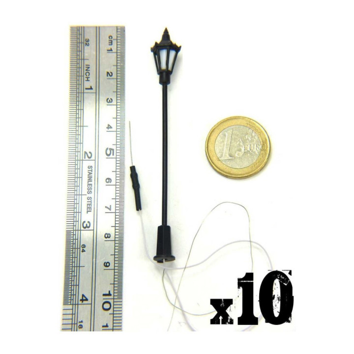 10x Classic Lamps with LED Lights / 10x klasické lampy s LED svetlami