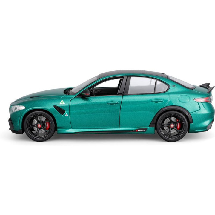 Bburago Alfa Romeo Giulia GTA 1:18 zelená metalíza