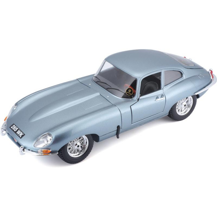 Bburago Jaguar E-type Coupe 1:18 světle modrá metalíza