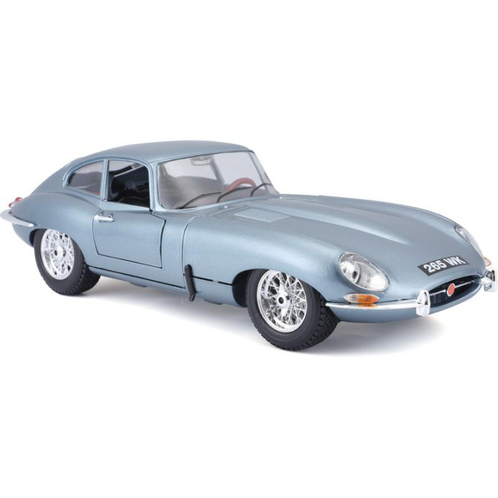 Bburago Jaguar E-type Coupe 1:18 světle modrá metalíza