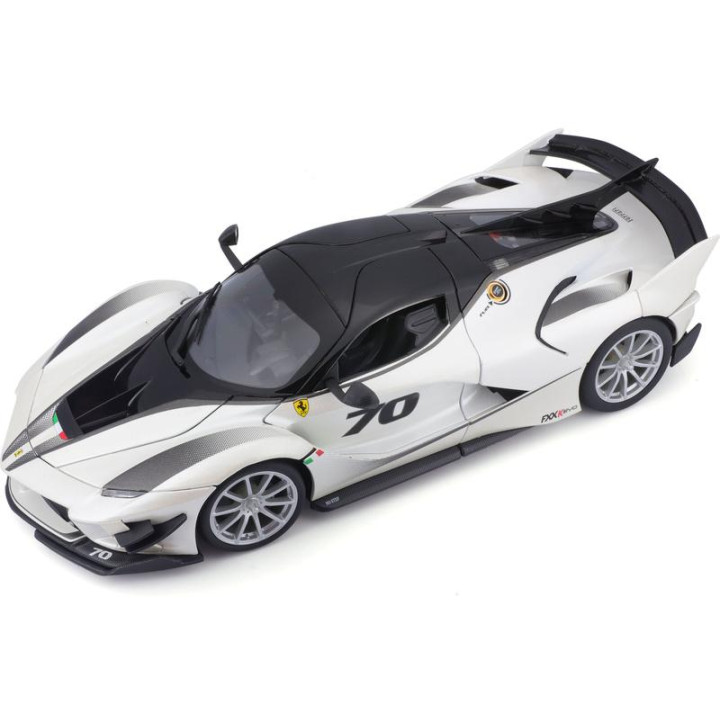 Bburago Ferrari FXX-K EVO No.70 1:18 bílá/černá
