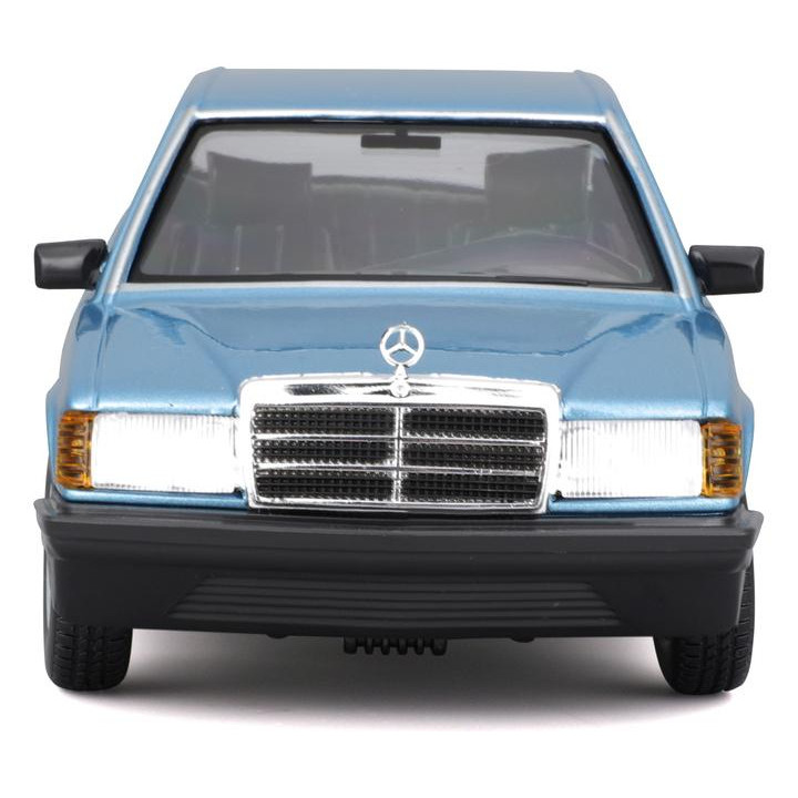 Bburago Mercedes-Benz 190E 1987 1:24 světle modrá metalíza
