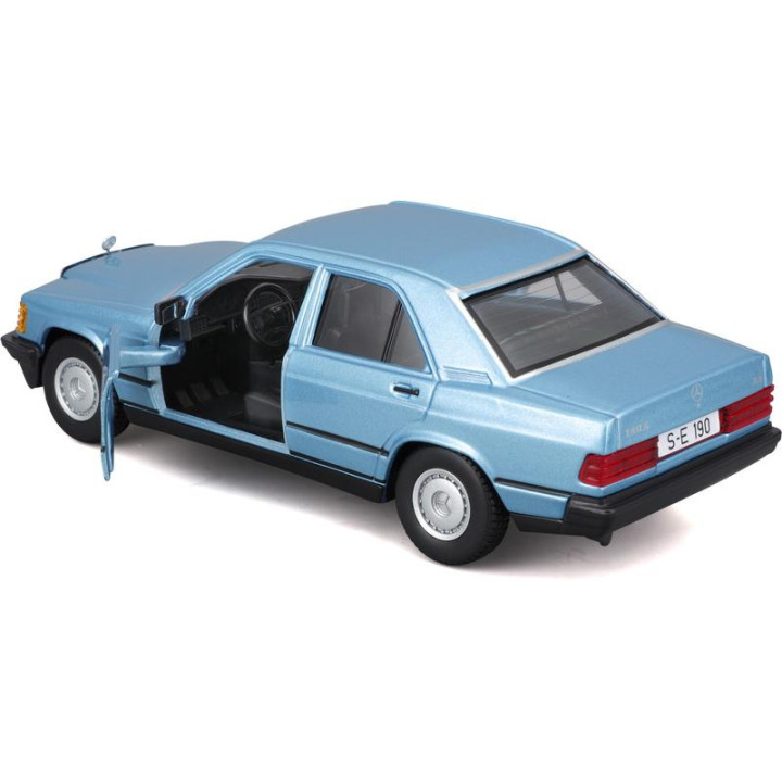 Bburago Mercedes-Benz 190E 1987 1:24 světle modrá metalíza