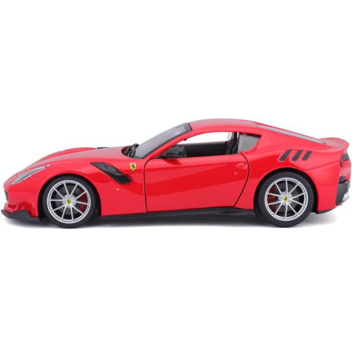 Bburago Ferrari F12TDF 1:24 červená