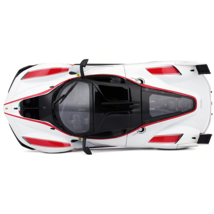 Bburago Ferrari FXX K 1:24 bílá