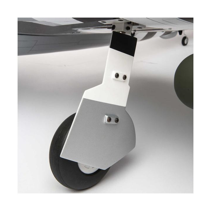 Hangar 9 P-47D Thunderbolt 1.7m 20cc ARF
