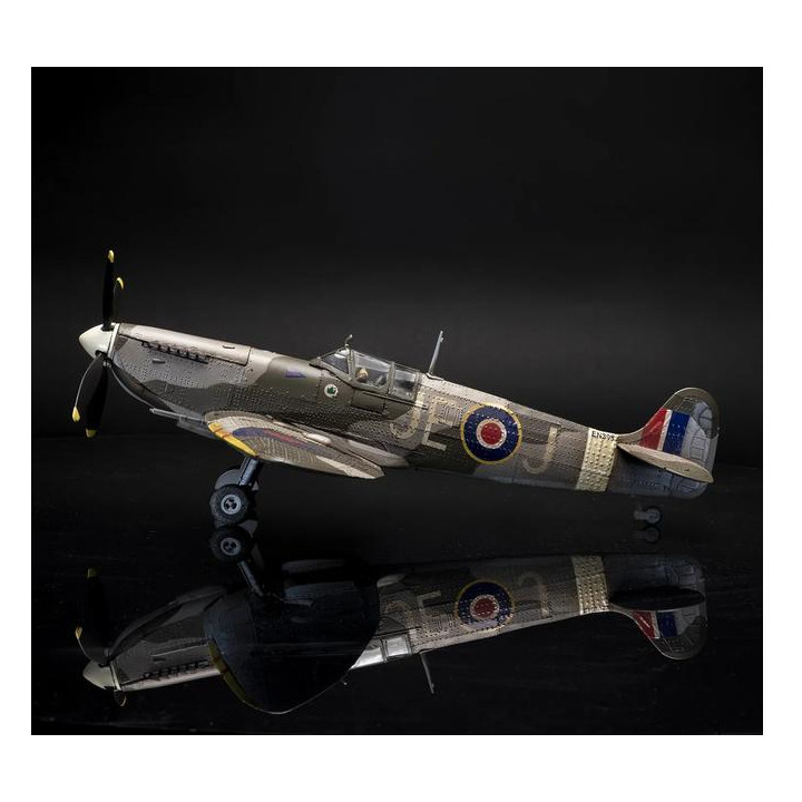 OCCRE Supermarine Spitfire MK IXC EN398 1:24 kit