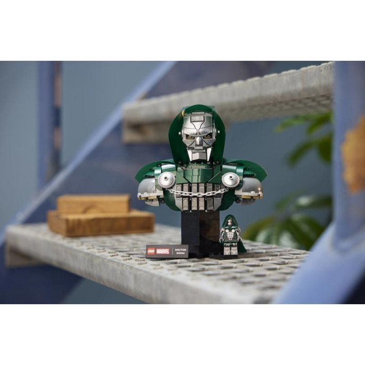 LEGO Marvel - Busta Doktora Dooma