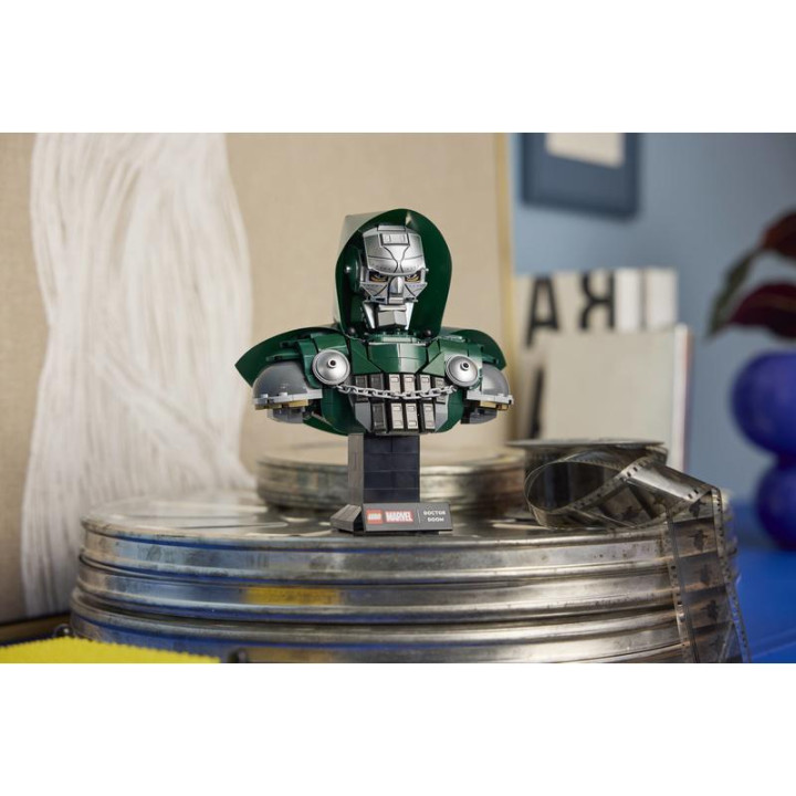 LEGO Marvel - Busta Doktora Dooma