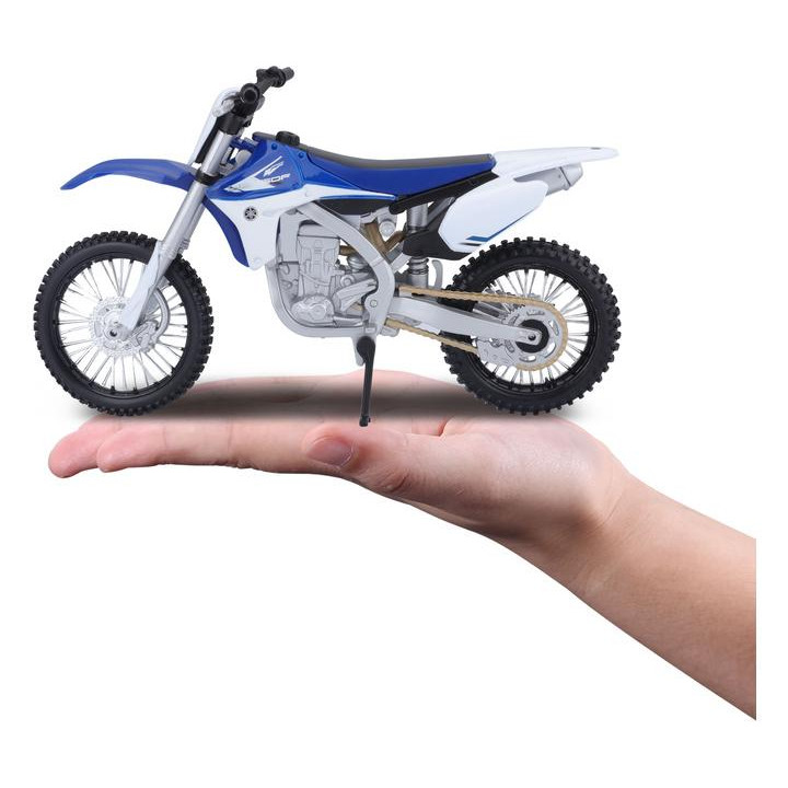 Maisto Yamaha YZ450F 2013 1:12