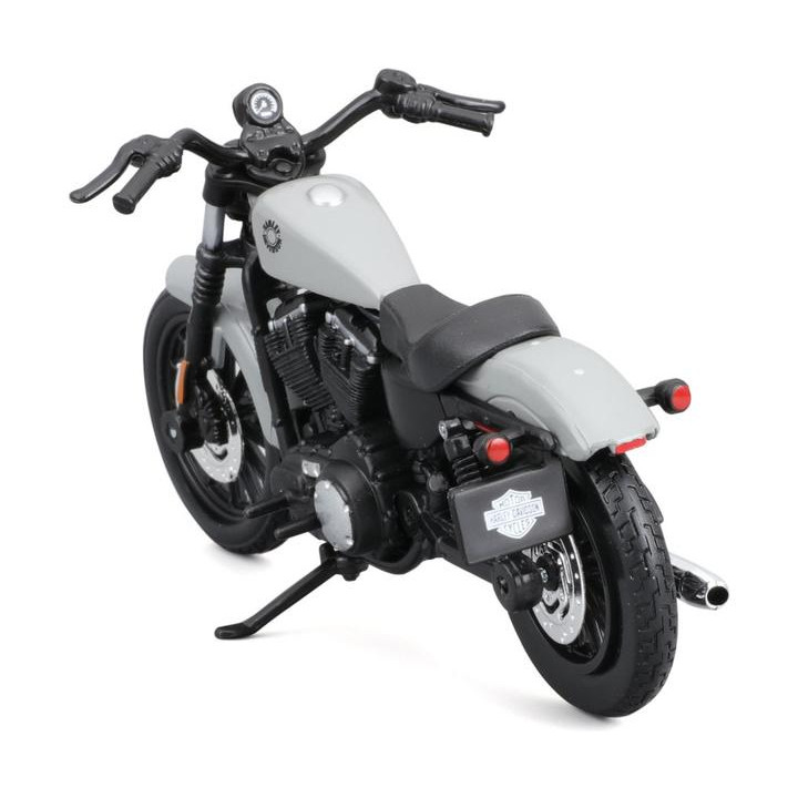 Maisto Harley-Davidson Sportster Iron 883 2022 1:18