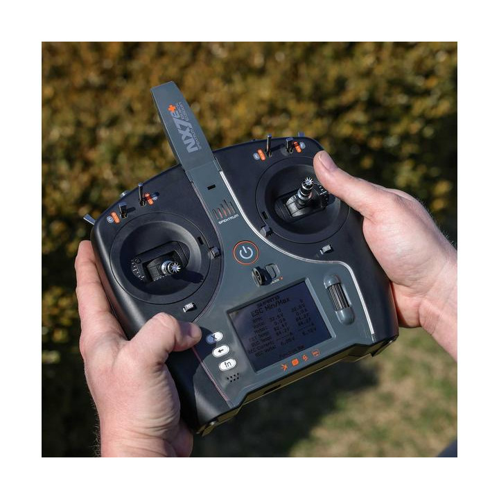 Spektrum NX7e+ DSMX 14 kanálů Black Edition