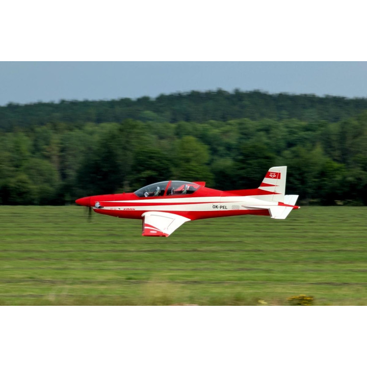 KAVAN Pilatus PC-21 1450mm ARF - červená