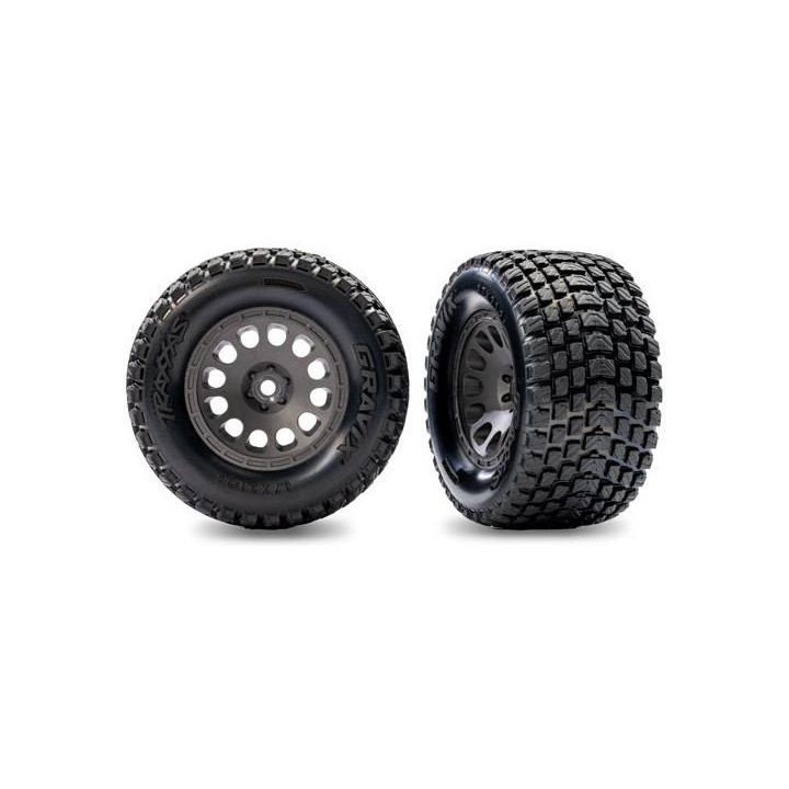 Traxxas kolo 2.1/2.6", disk uhlově šedý, pneu Gravix (zadní) (2)