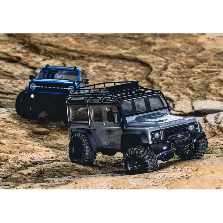 Traxxas TRX-4M Land Rover Defender 1:18 RTR stříbrný