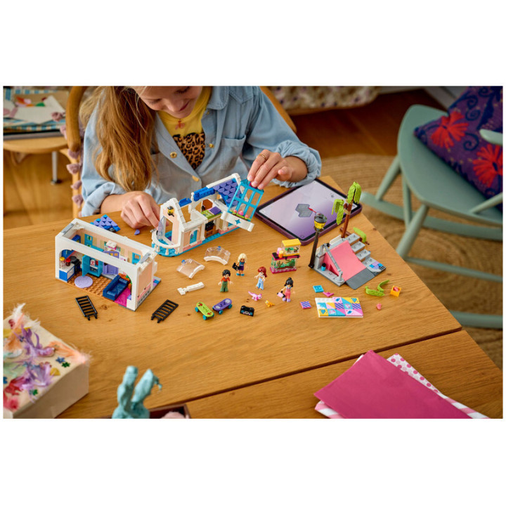 LEGO Friends - Liann a její rodinný dům