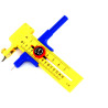 Modelcraft řezací kružítko s poloměrem rádiusu 10-150mm. Nástroj je určen pro řezání přesných kruhů v papíru, kartonu, krycích fóliích, kůži, vinylu atd. Jednoduše nastavte potřebný rádius a utáhněte aretační kolečko. K dispozici jsou v prodeji náhradní čepele SH-PKN4101/B