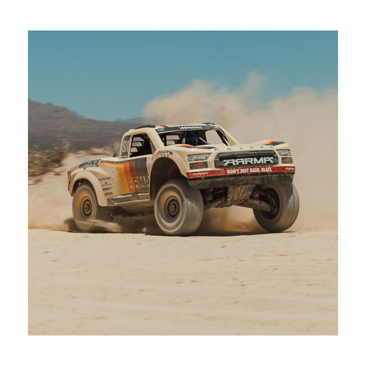 Arrma Mojave 6S BLX 1:7 4WD RTR žlutá