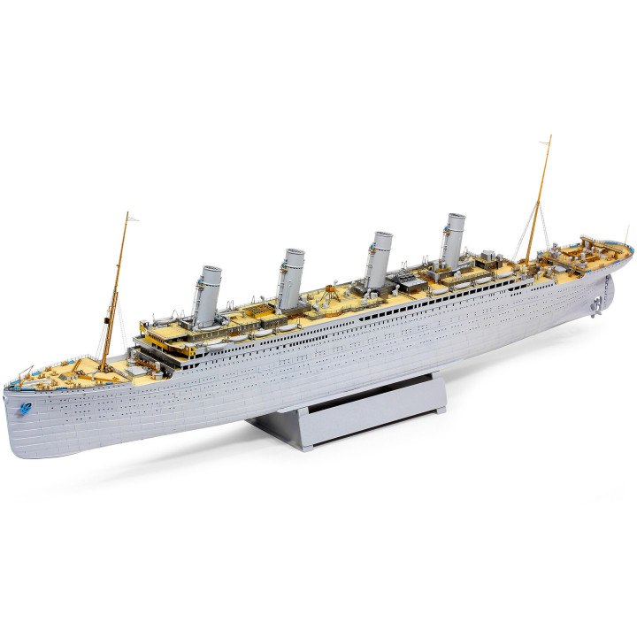 Plastic ModelKit loď 05243 - Titanic (Platinum Edition) (1:400)