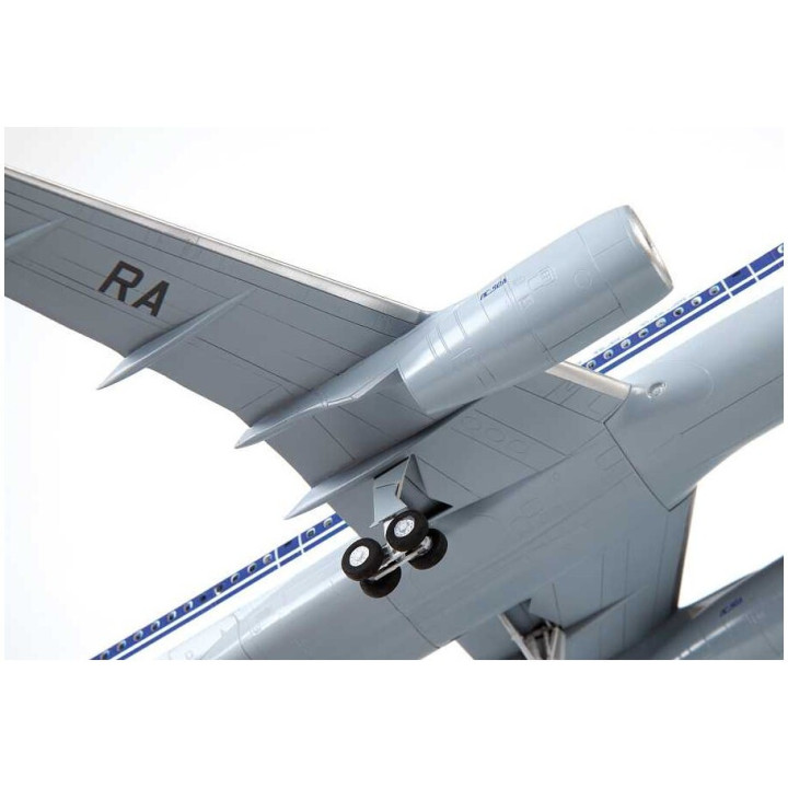 Model Kit letadlo 7049 - TU-214 (1:144)