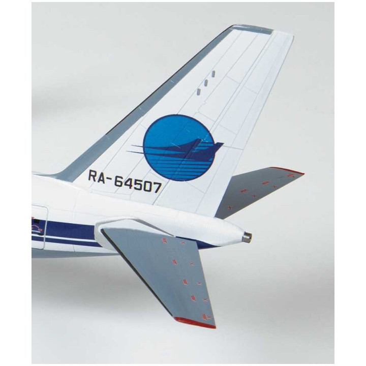 Model Kit letadlo 7049 - TU-214 (1:144)