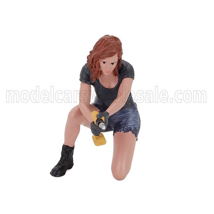AMERICAN DIORAMA FIGURES GIRL - MUSCLE MECHANICS - 3 - VARIOUS 1/24