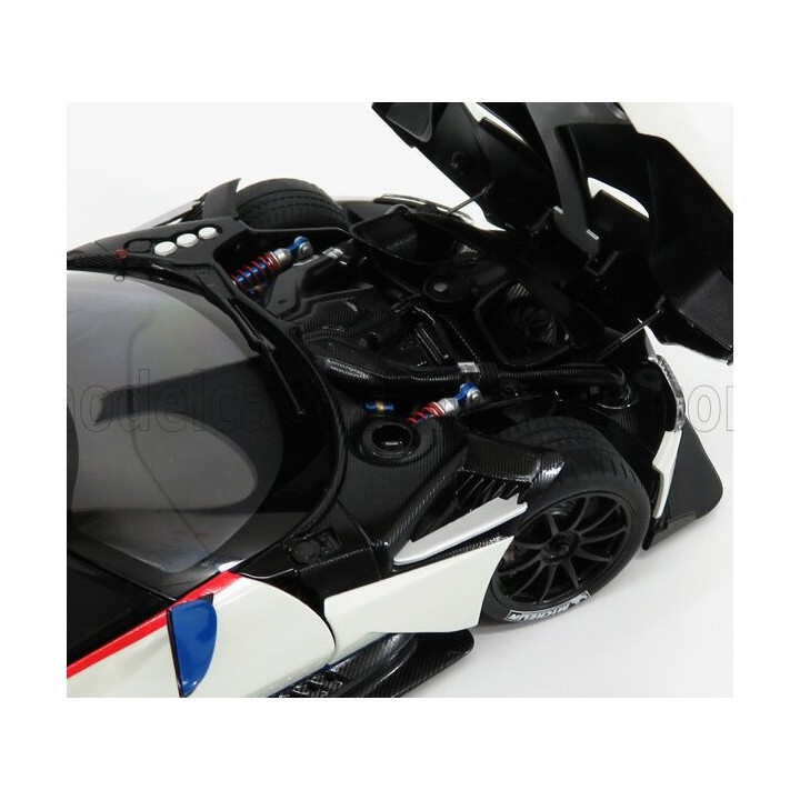 AUTOART ASTON MARTIN VULCAN COUPE 2015 - WHITE BLUE RED STRIPES 1/18