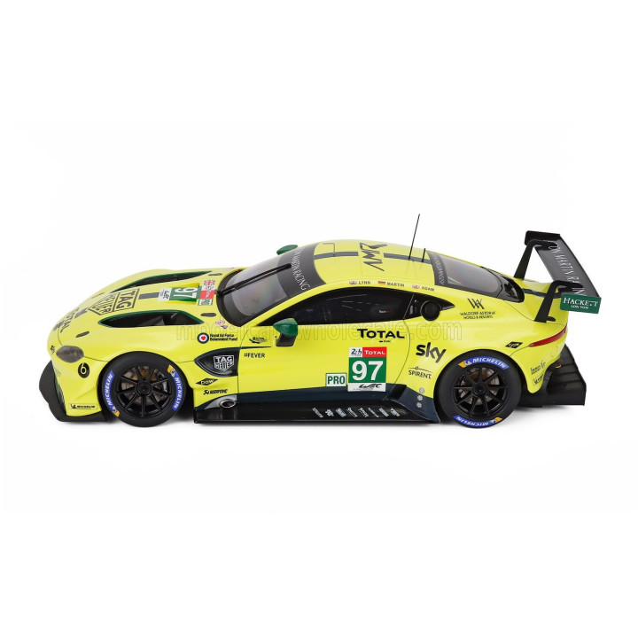 AUTOART ASTON MARTIN VANTAGE AMR TEAM ASTON MARTIN RACING N 97 24h LE MANS 2018 A.LYNN - M.MARTIN - J.ADAM - YELLOW 1/18