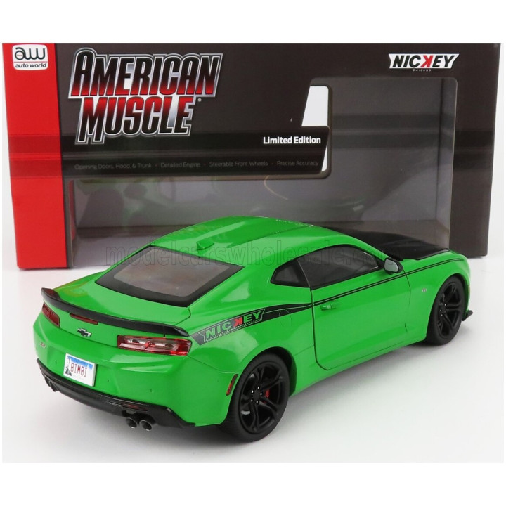 AUTOWORLD CHEVROLET CAMARO SS 1LE NICKEY COUPE 2017 - GREEN BLACK 1/18