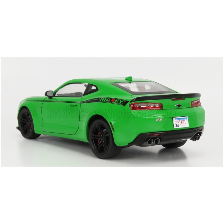 AUTOWORLD CHEVROLET CAMARO SS 1LE NICKEY COUPE 2017 - GREEN BLACK 1/18