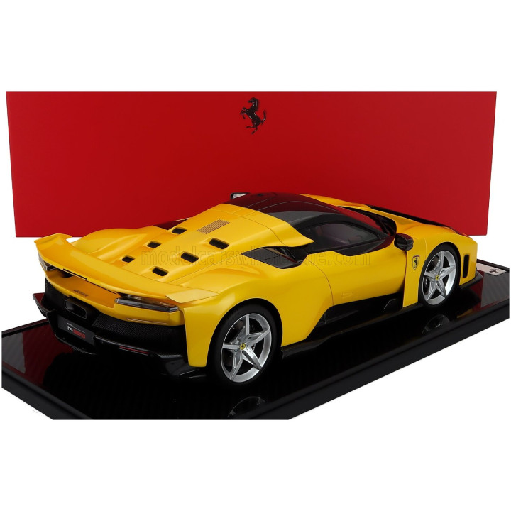 BBR MODELS FERRARI F80 2024 - SILVER RIMS - CON VETRINA - WITH SHOWCASE - GIALLO TRISTRATO - YELLOW 1/12