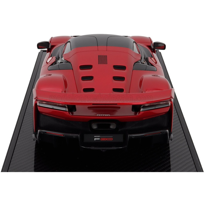 BBR MODELS FERRARI F80 2024 - CARBON SILVER RIMS - ITALIAN STRIPES - CON VETRINA - WITH SHOWCASE - ROSSO SUPERCAR - RED MET 1/12