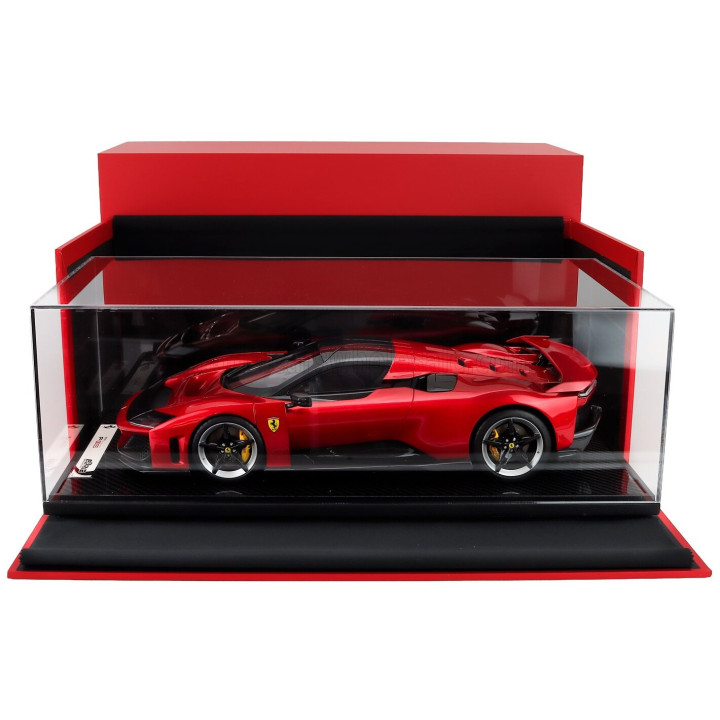 BBR MODELS FERRARI F80 2024 - CARBON SILVER RIMS - ITALIAN STRIPES - CON VETRINA - WITH SHOWCASE - ROSSO SUPERCAR - RED MET 1/12