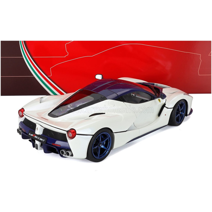BBR MODELS FERRARI LAFERRARI 2013 - POLIFOAM PACK - WHITE CARBON BLUE 1/18