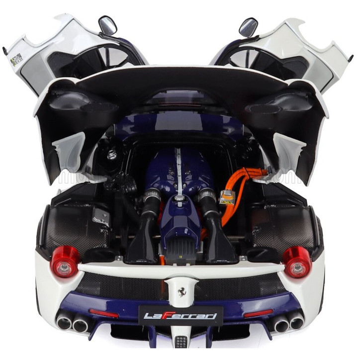 BBR MODELS FERRARI LAFERRARI 2013 - POLIFOAM PACK - WHITE CARBON BLUE 1/18