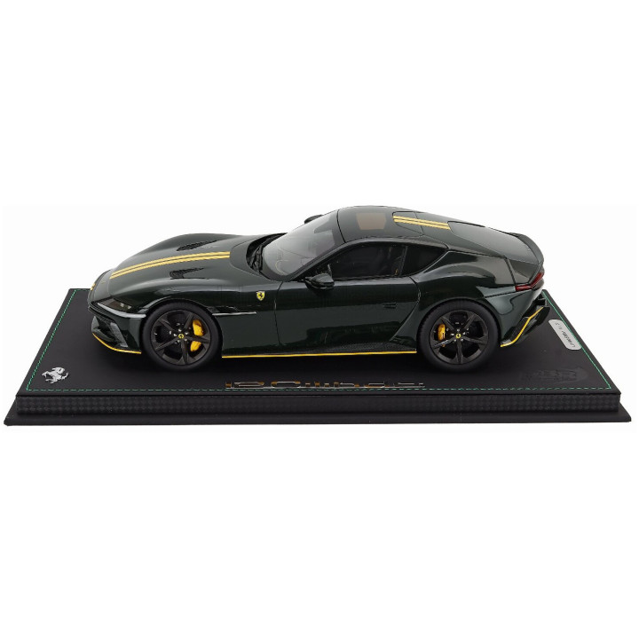 BBR MODELS FERRARI 12CILINDRI V12 830cv PANORAMIC ROOF 2024 - CON VETRINA - WITH SHOWCASE - BRITISH GREEN YELLOW 1/18