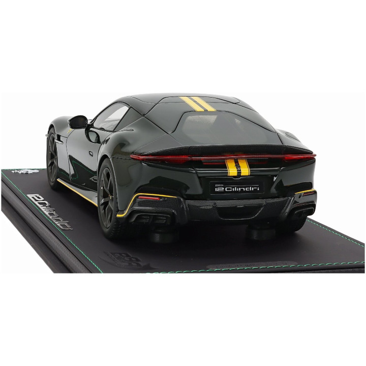 BBR MODELS FERRARI 12CILINDRI V12 830cv PANORAMIC ROOF 2024 - CON VETRINA - WITH SHOWCASE - BRITISH GREEN YELLOW 1/18