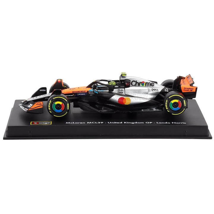 BURAGO McLAREN F1 MCL39 TEAM MCLAREN N 4 WORLD CHAMPION WINNER SILVERSTONE BRITISH GP 2025 LANDO NORRIS - WITH PILOT AND