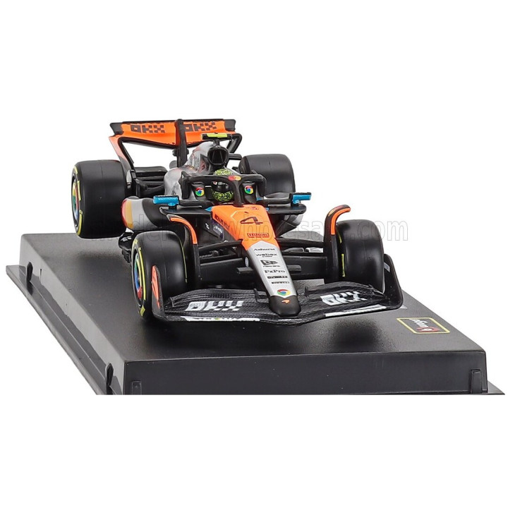 BURAGO McLAREN F1 MCL39 TEAM MCLAREN N 4 WORLD CHAMPION WINNER SILVERSTONE BRITISH GP 2025 LANDO NORRIS - WITH PILOT AND
